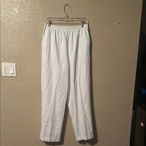 Alfred Dunner size 12 White Pants